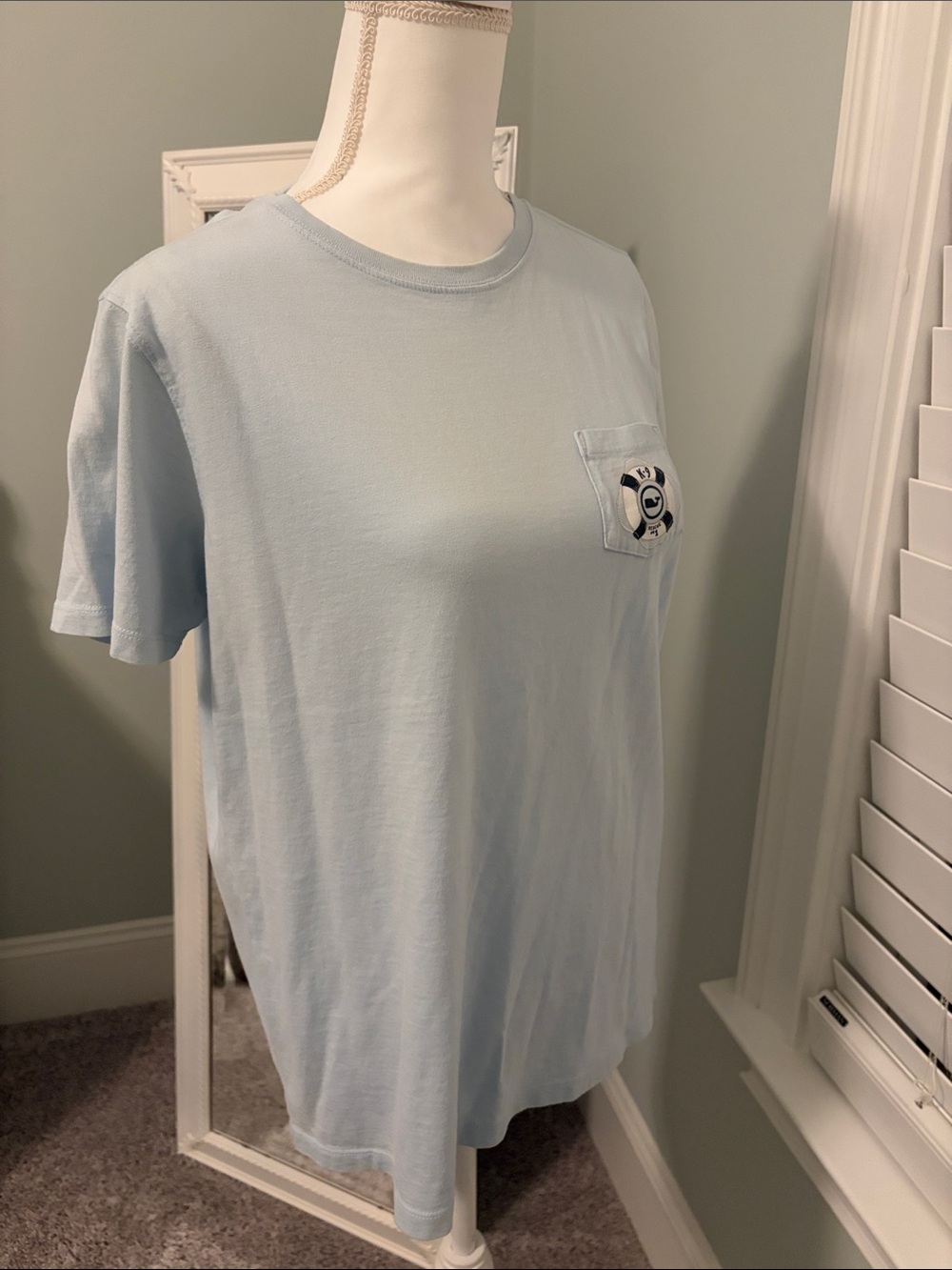 Vineyard Vines light blue t-shirt w/ pocket, size L. - Picture 3 of 10
